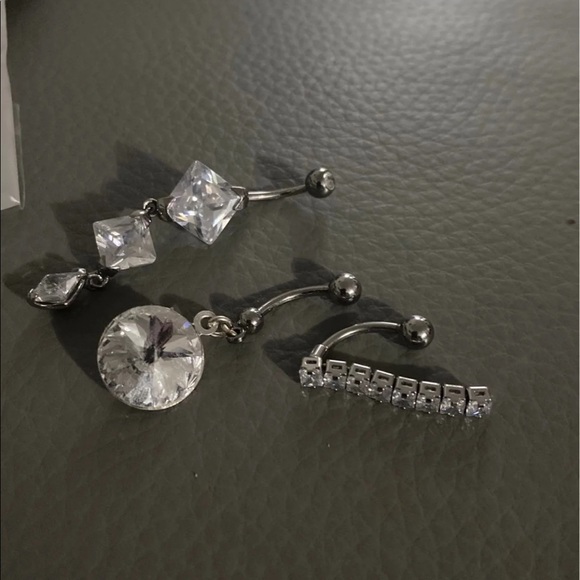 Belly barbells 14G dangle piercings - Picture 2 of 3